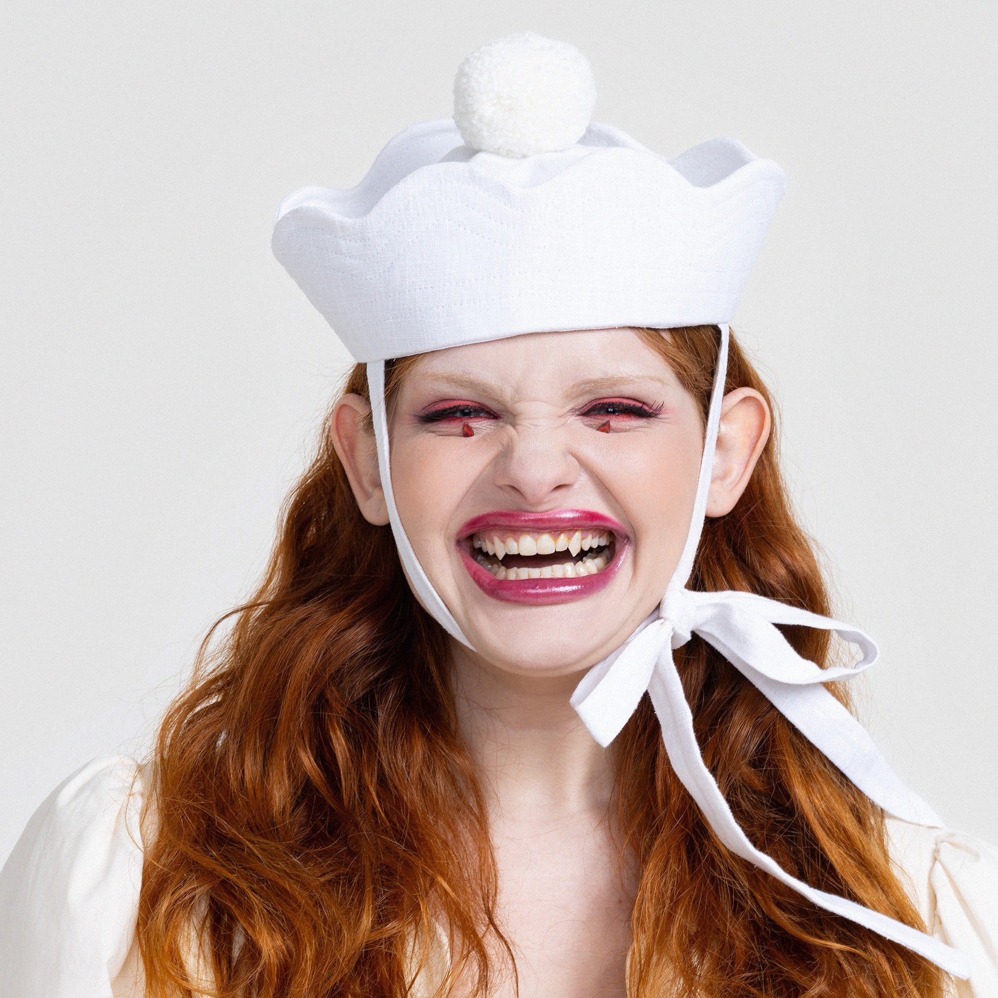 Sailor's Seduction hat white with white pompom - ABODI TRANSYLVANIA