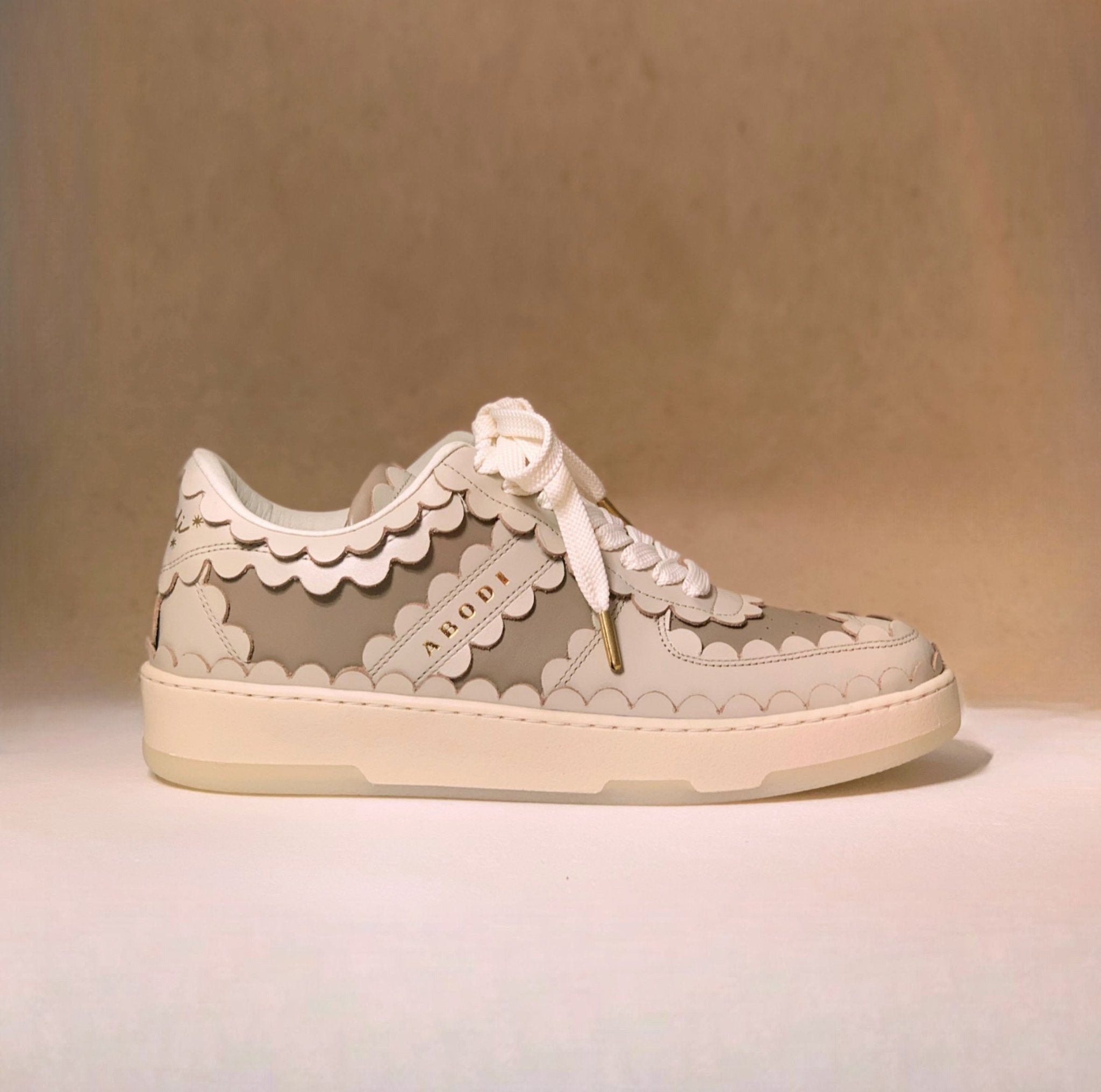 Vespera Sneaker Biscotti - ABODI TRANSYLVANIA